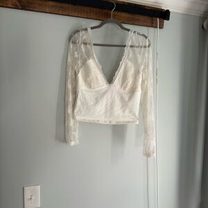 V neck cropped long sleeve